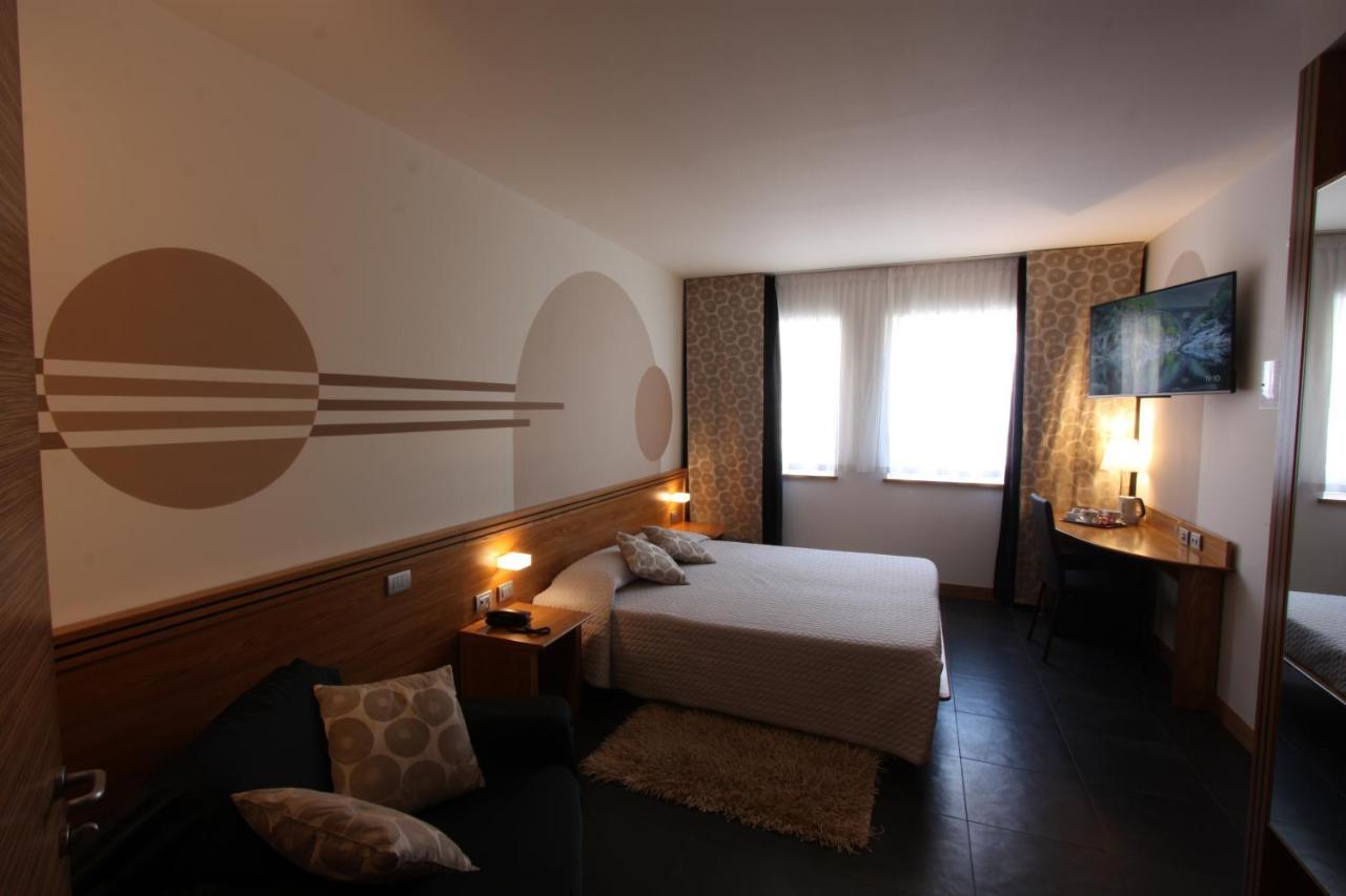 Hotel Europa เบลลูโน ภายนอก รูปภาพ