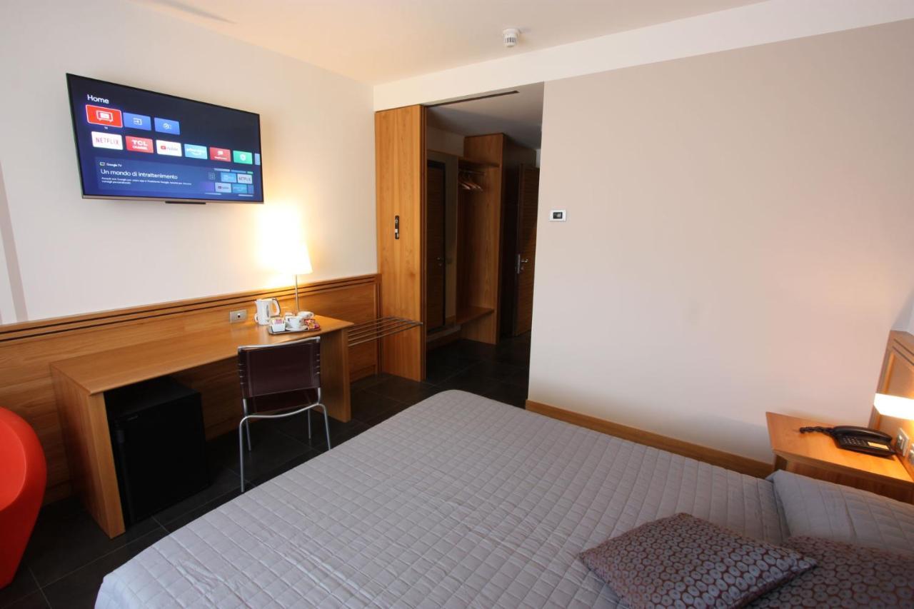 Hotel Europa เบลลูโน ภายนอก รูปภาพ