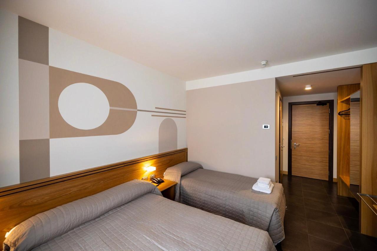 Hotel Europa เบลลูโน ภายนอก รูปภาพ