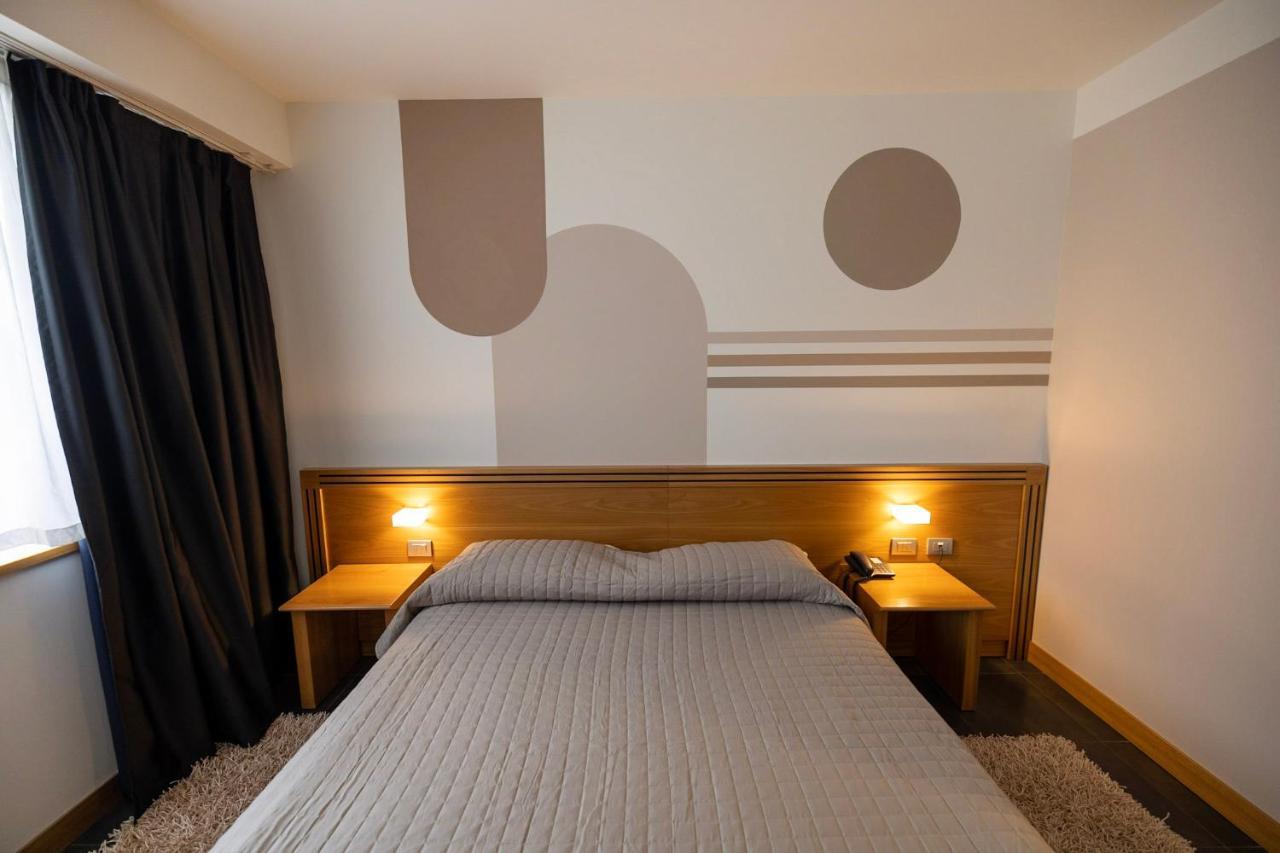 Hotel Europa เบลลูโน ภายนอก รูปภาพ
