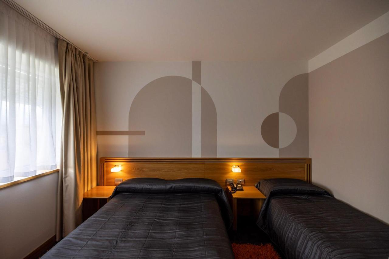 Hotel Europa เบลลูโน ภายนอก รูปภาพ