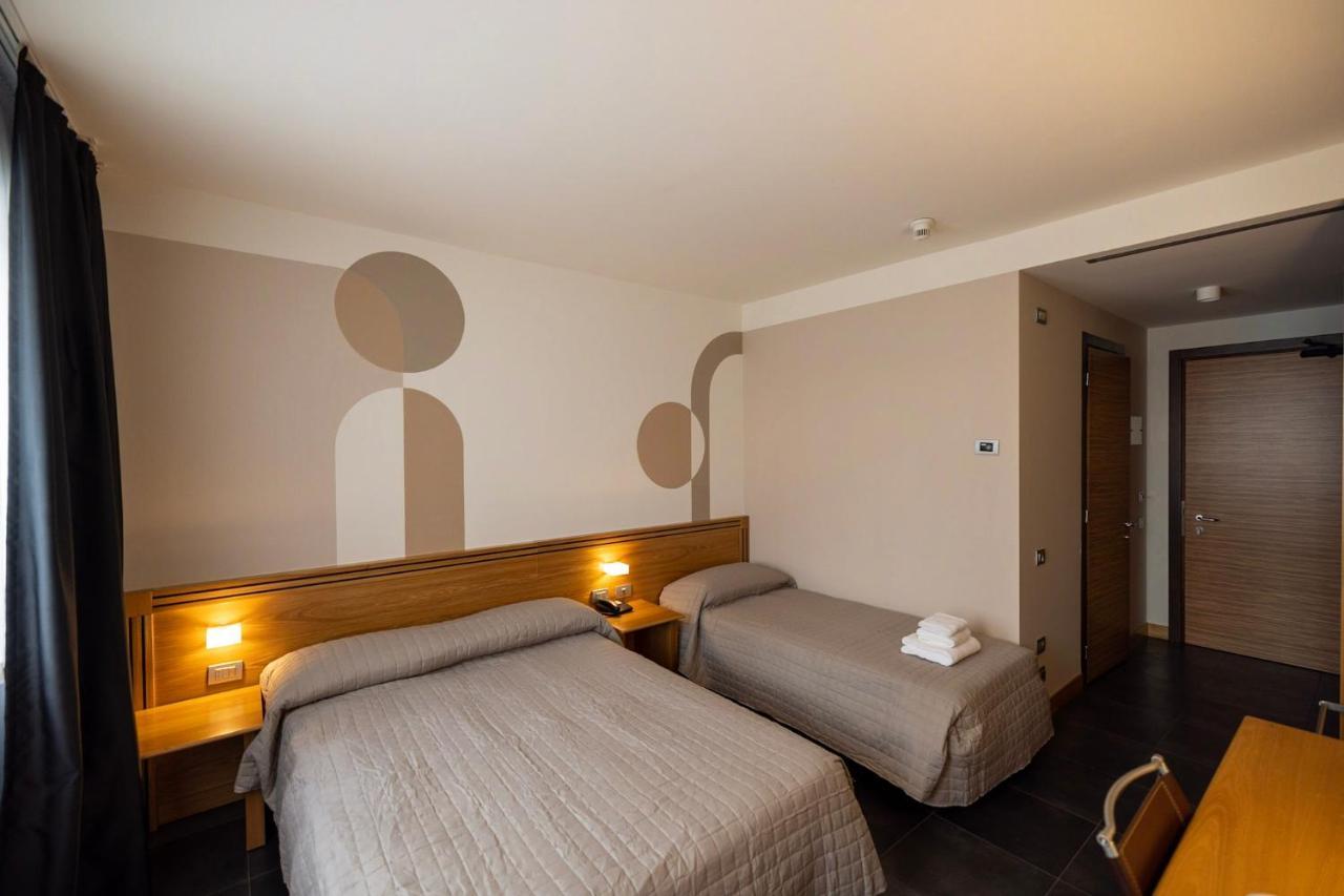 Hotel Europa เบลลูโน ภายนอก รูปภาพ