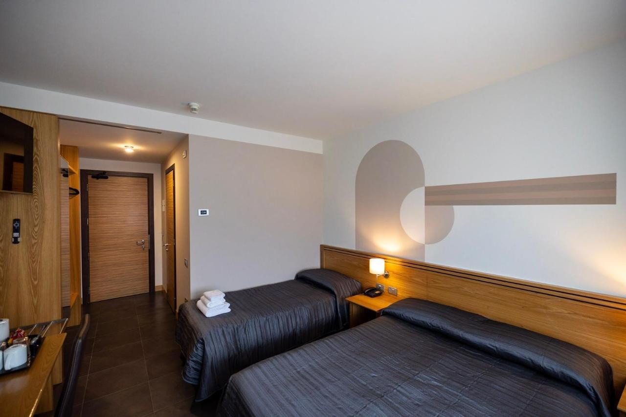 Hotel Europa เบลลูโน ภายนอก รูปภาพ