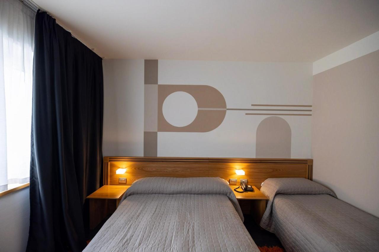 Hotel Europa เบลลูโน ภายนอก รูปภาพ