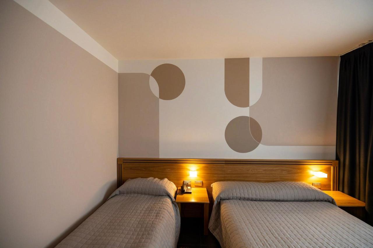 Hotel Europa เบลลูโน ภายนอก รูปภาพ