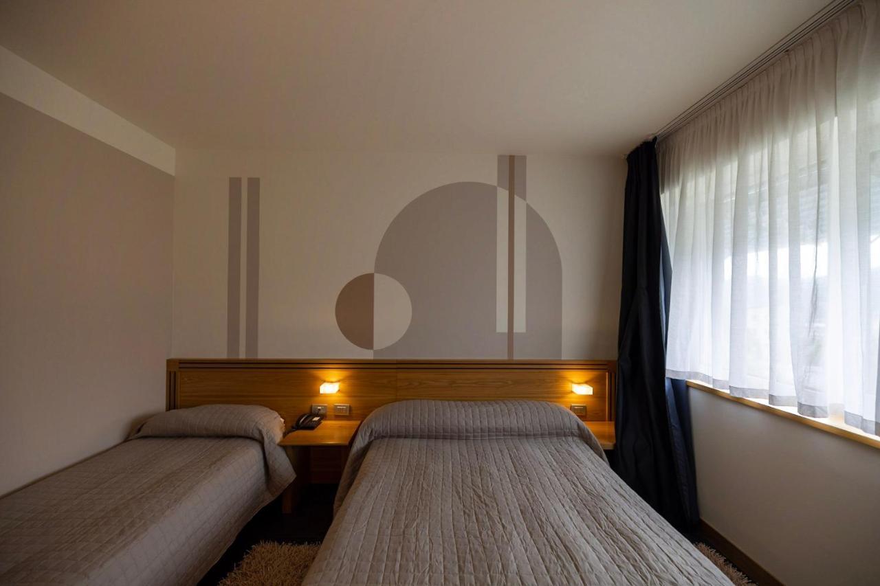 Hotel Europa เบลลูโน ภายนอก รูปภาพ