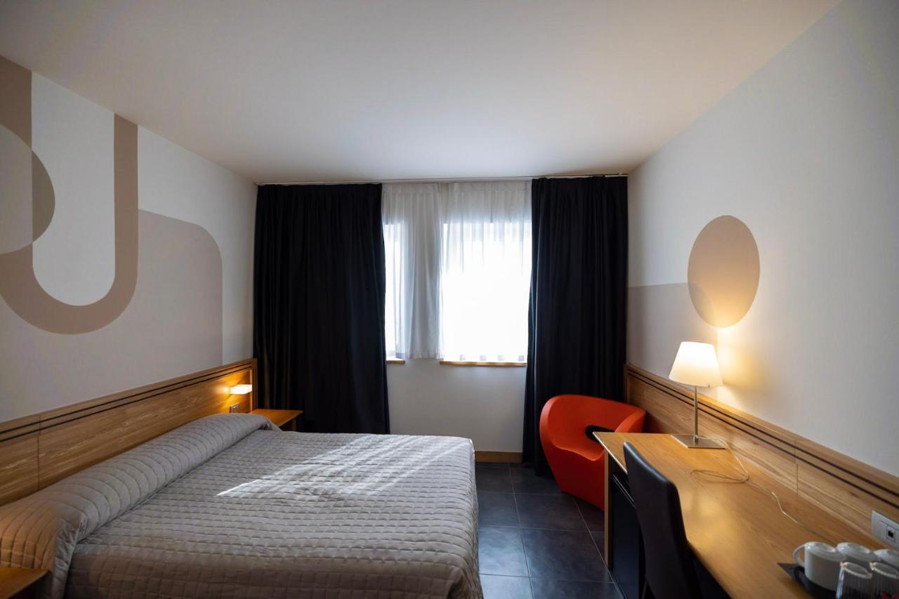 Hotel Europa เบลลูโน ภายนอก รูปภาพ